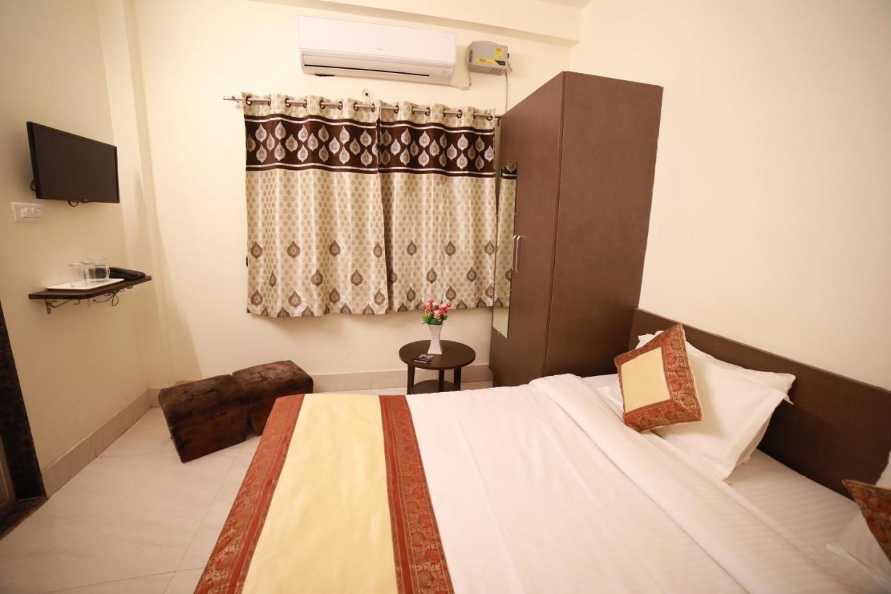 Oyo 16708 Sada Shiv Guest House Varanasi Luaran gambar