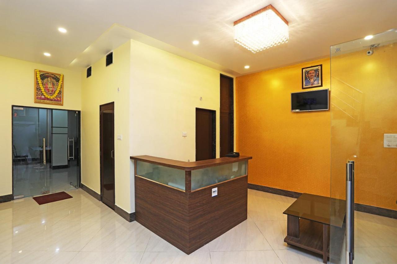 Oyo 16708 Sada Shiv Guest House Varanasi Luaran gambar