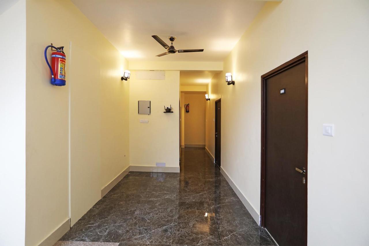 Oyo 16708 Sada Shiv Guest House Varanasi Luaran gambar