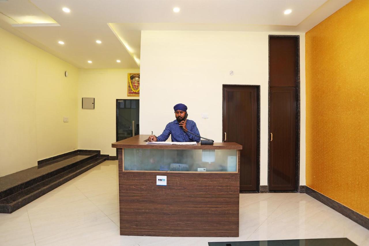 Oyo 16708 Sada Shiv Guest House Varanasi Luaran gambar