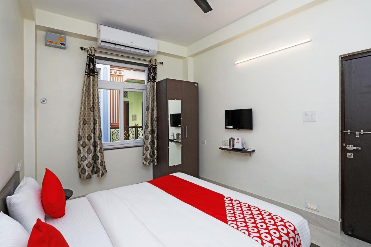 Oyo 16708 Sada Shiv Guest House Varanasi Luaran gambar