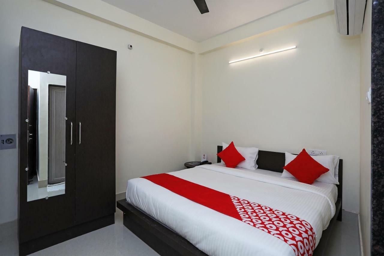 Oyo 16708 Sada Shiv Guest House Varanasi Luaran gambar